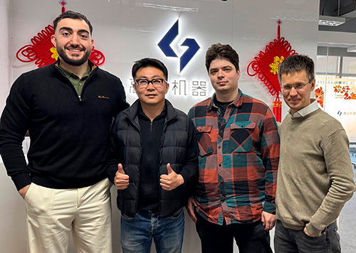 Посетили головной офис нашего партнера Gausium в Шанхае
